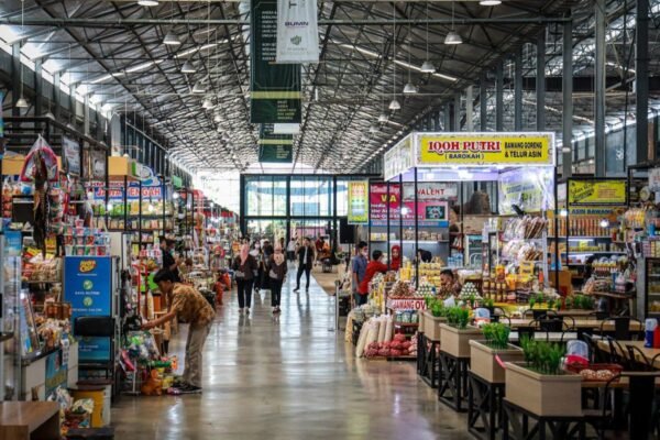 “Masyarakat tidak perlu bayar, gratis bagi produsen dalam negeri dengan kategori usaha mikro dan kecil.”